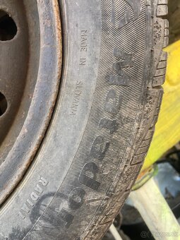 Pneu Zimné 195/55 R15 70%stav - 3