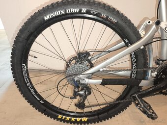 Giant trance X4 rám L - 3