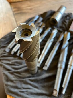 Vrtaky na sustruh, Frézy - 3