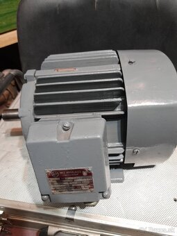 Predám motor1,1kw 1430ot - 3