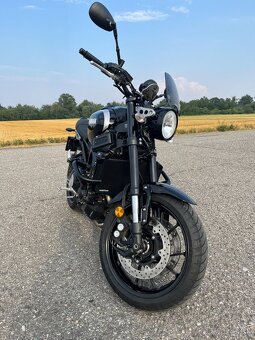 Yamaha XSR 900 - 3