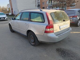 Volvo V50 2.0 100kw M6 - Možné splátky od 19.90 € - 3