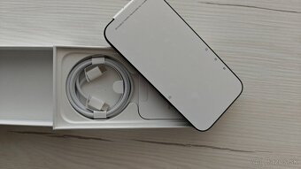 iPhone 15 black 128GB - 3