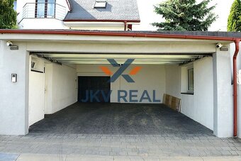 Rodinná oáza pokoja a luxusu – veľkorysý 6-izbový dom s altá - 3