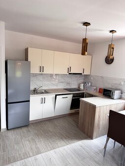 Na prenájom 3i zrekonštruovaný apartmán v Bardejove. - 3