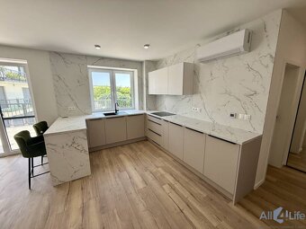Moderný 2-izbový byt s terasou a parkovaním v Piešťanoch - 3