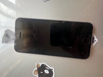 iPhone SE 2016 - 3