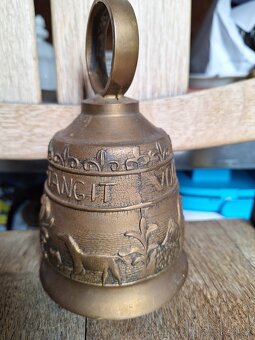 Starozitni bronzovy zvon - 3