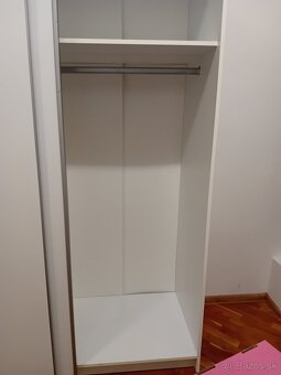 Biela šatníková skriňa - 3