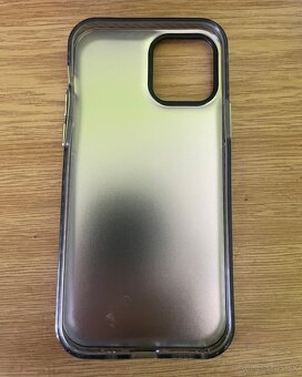 Kryt na iPhone 12 - 3