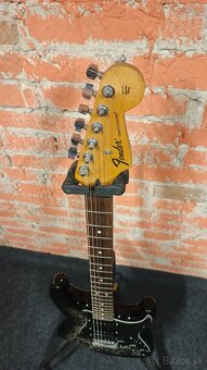 Fender Stratocaster Black Paisley - 3