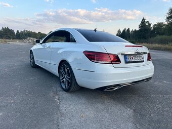 Mercedes-Benz E 200 Coupé - 3