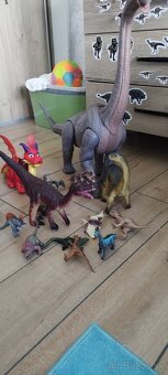 Dinosaury - 3