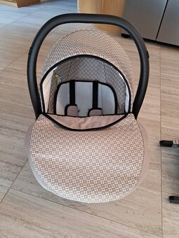 Vajičko a Isofix - 3