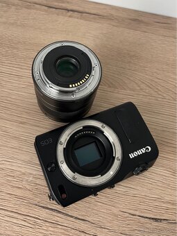 Canon EOS-M - 3
