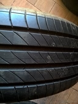4 ks LETNÉ 195/55 R16 87H MICHELIN cca 7-8 mm LEN 125-€/sada - 3