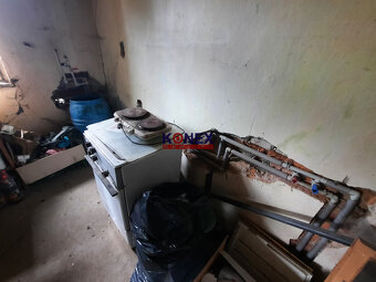 Pozemok vhodný pre dva rodinné domy v obci HLINNÉ - 3