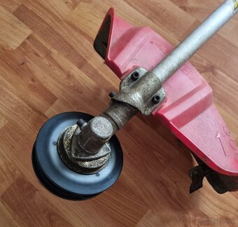 Krovinorez Hecht 142 BTS, benzínový - nepoužívaný - 3