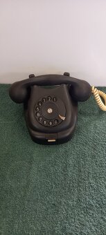 Telefón makelitový - 3