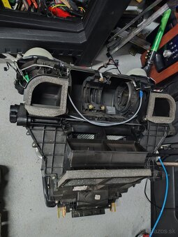 Predám na BMW E39 Touring ventilačnu jednotku - 3