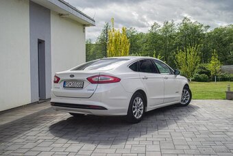 Ford Mondeo 2.0 Hybrid Titanium ODPOČET DPH - 3