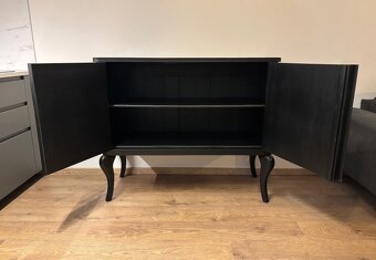 Starožitná komoda - 3