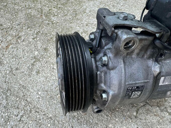 Kompresor klimatizácie Audi A6 C7 (4M0820803J) - 3