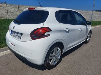Peugeot 208 1.2 STYLE - 3