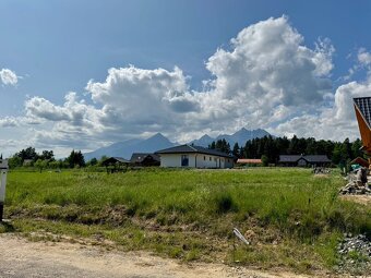 Stavebný pozemok s krásnym výhľadom na Tatry - Veľká Lomnica - 3