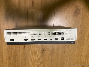Xbox One S 500GB - 3
