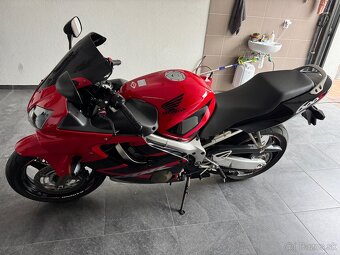 Honda CBR 600F - 3