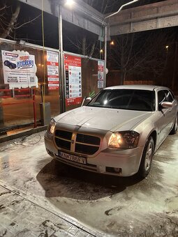 Dodge Magnum - 3