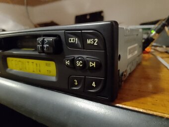 Predám autorádio Mercedes Benz audio 5 - 3