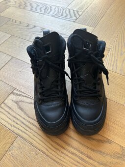 Air Jordan - 3