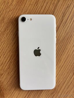iPhone SE 2022 - 3