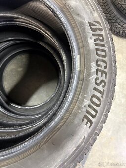 Bridgestone 225/60r18 - 3