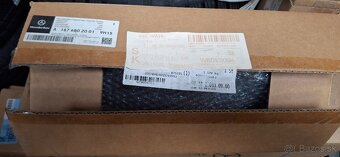 Laktova opierka MERCEDES - 3