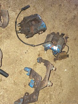 Brzdove strmene x5 e53 - 3