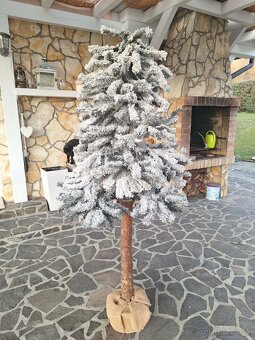 zasnežený stromček - 3