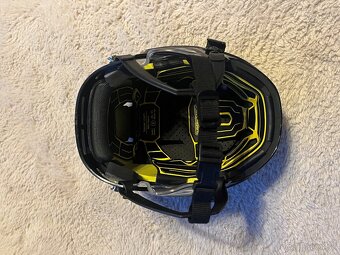 Korčule a prilba - 3