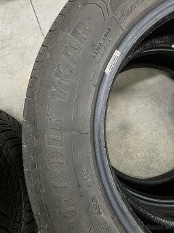 215/60 R16 - 3