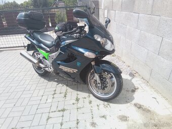 KawasakiZZR1200 - 3
