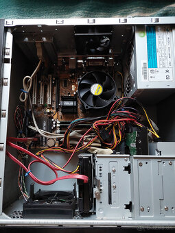 Stolný počítač ASUS P5G-TVM - 3