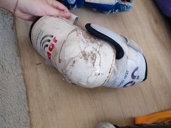 Hokejová výstroj - 3