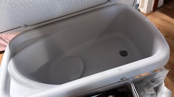 Vanička s prebalovacím pultom - 3