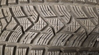 Predám 1ks pekná zimná 205/55r17-95V Dunlop - 3
