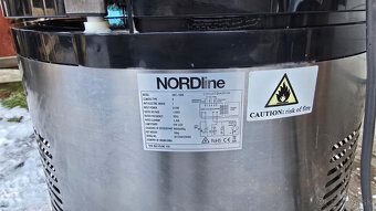 Vitrína na zákusky - 3