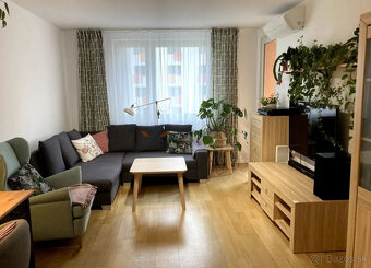 Priestranný 3-izbový byt na predaj - Trnava - 3