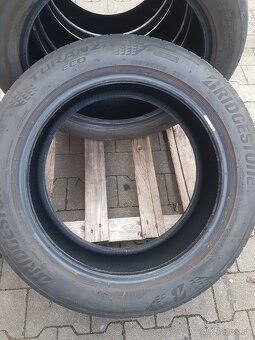 215/55R18 Bridgestone - 3