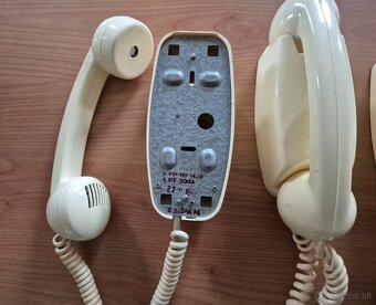 Retro bytovy telefon - 3